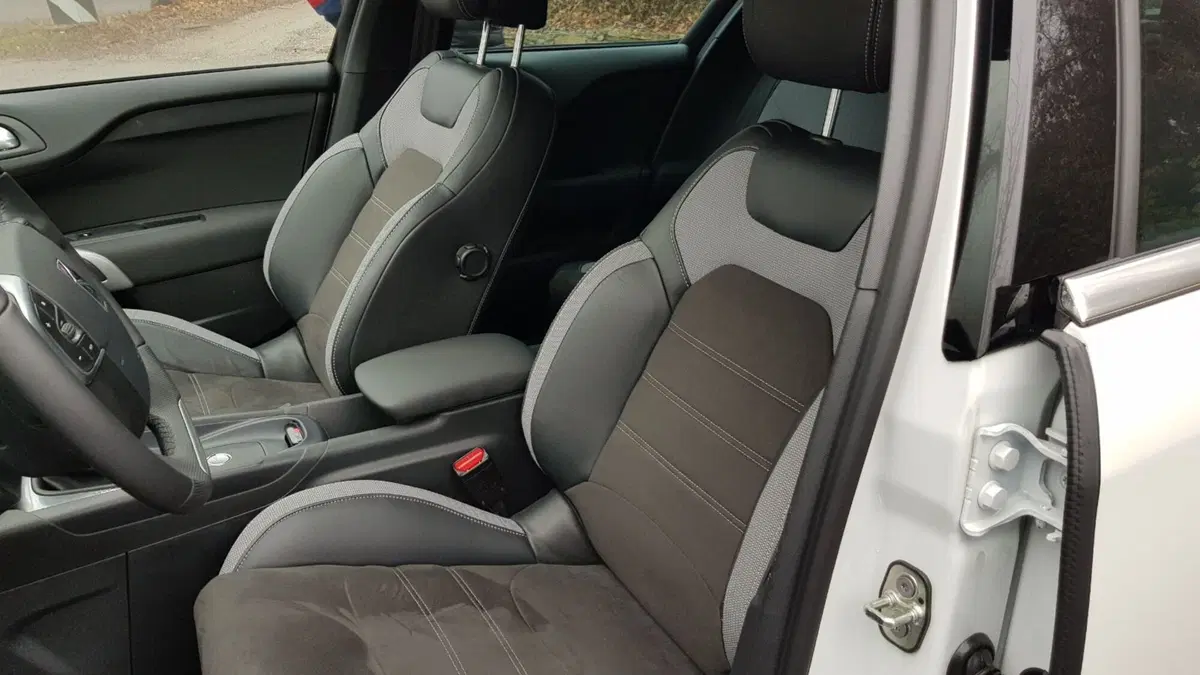 DS4 Crossback | Quanto cambia con tre centimetri in più? (16)