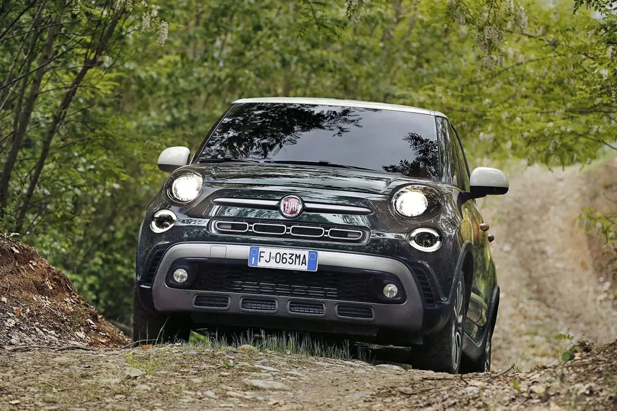 Fiat 500L restyling, cambia nome e guadagna in comfort (8)