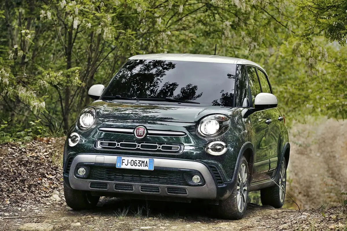 Fiat 500L restyling, cambia nome e guadagna in comfort (12)