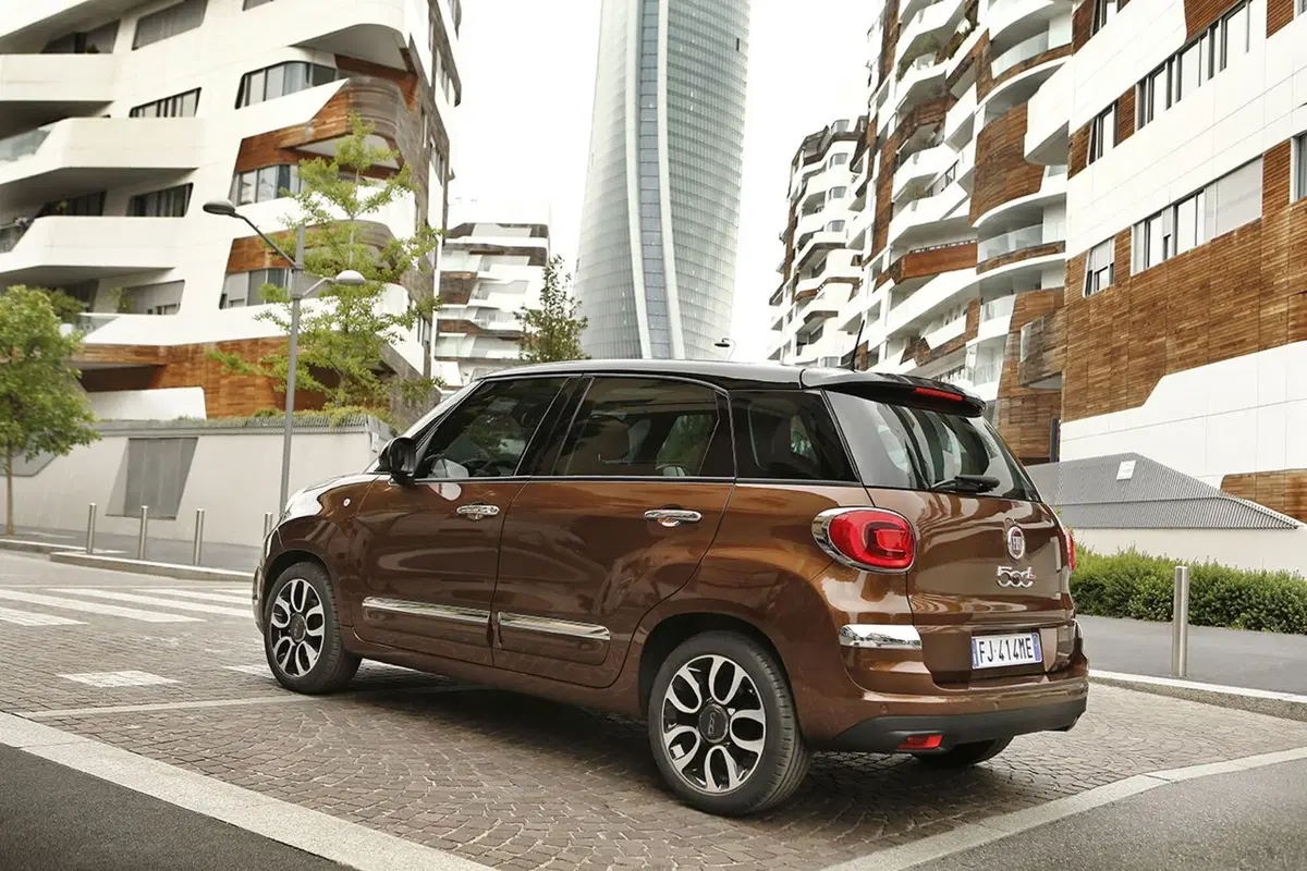 Fiat 500L restyling, cambia nome e guadagna in comfort (23)