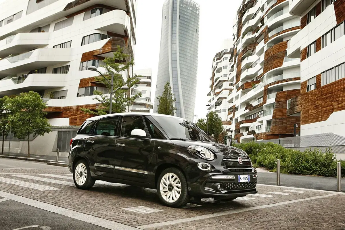 Fiat 500L restyling, cambia nome e guadagna in comfort (36)