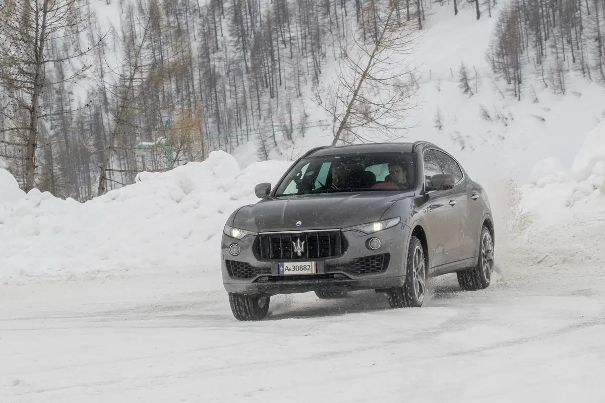 Maserati LevanteSQ4 MY 2018 | 430 CV facili anche sulla neve