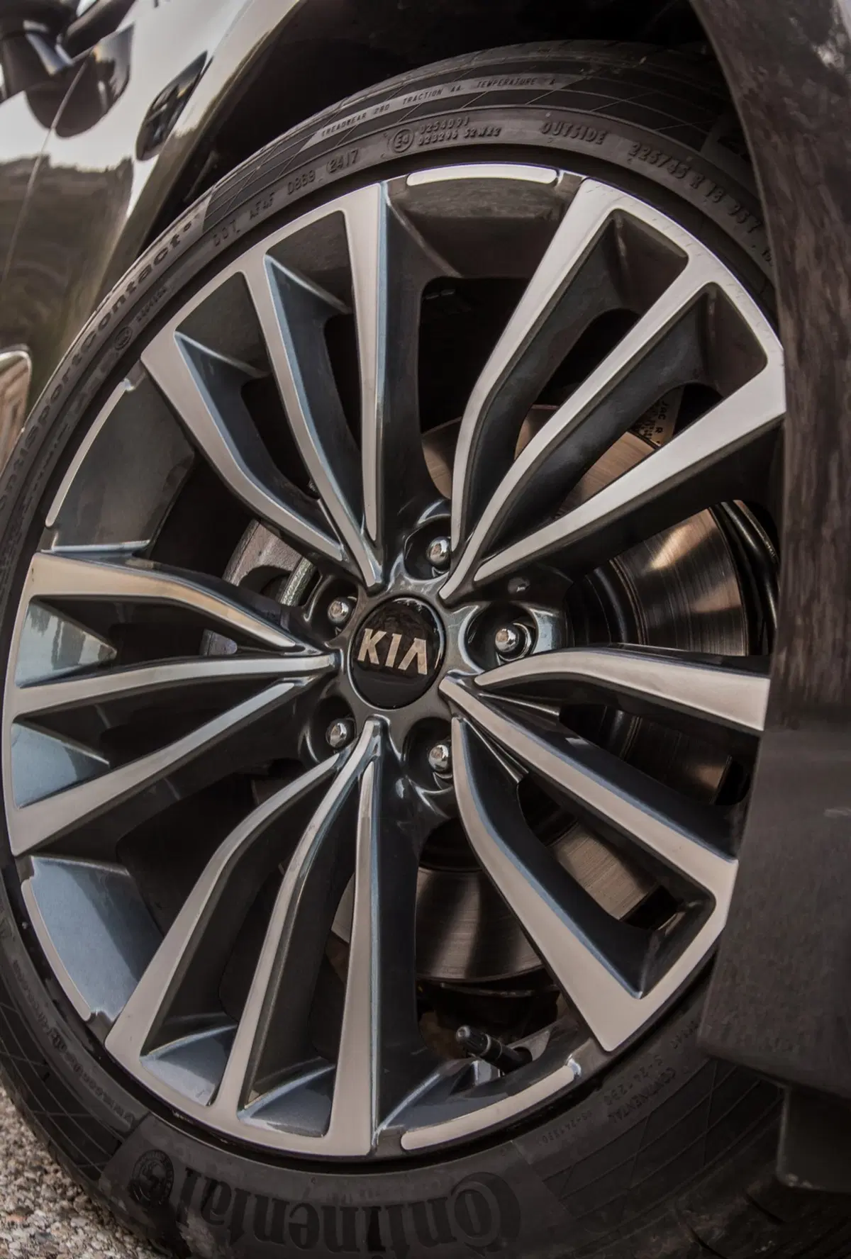 Kia Stinger 2.2 CRDi, il diesel coreano sfida le gran turismo tedesche [Video] (8)