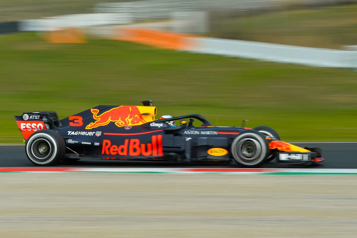 Formula 1 2018, test Barcellona, Day 1: Ricciardo al top (6)