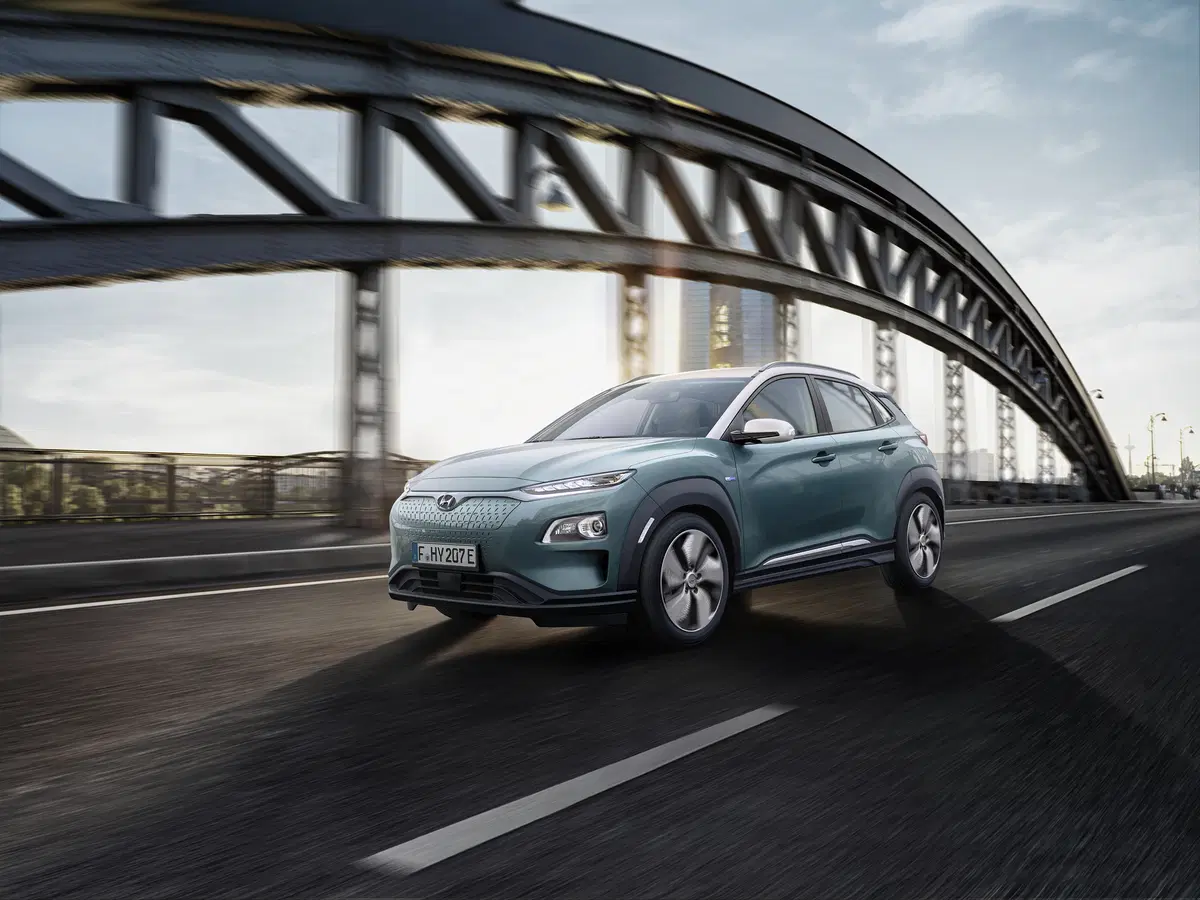 Hyundai Kona Electric, il SUV compatto diventa 100% elettrico