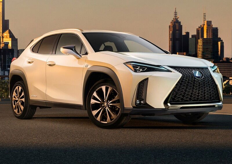 Lexus UX, il SUV compatto si mostra per la prima volta [Video]