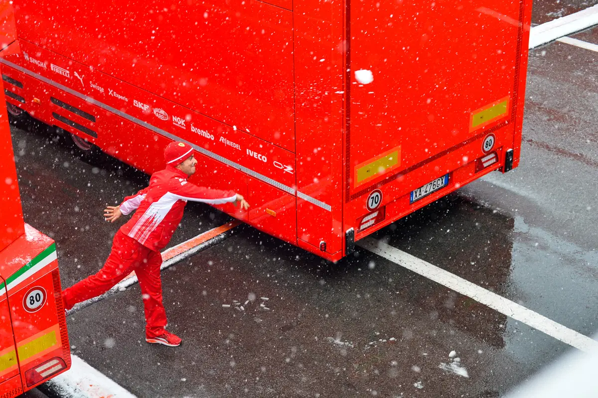 Formula 1 2018, test Barcellona, Day 3: il maltempo ferma (quasi) tutto (10)