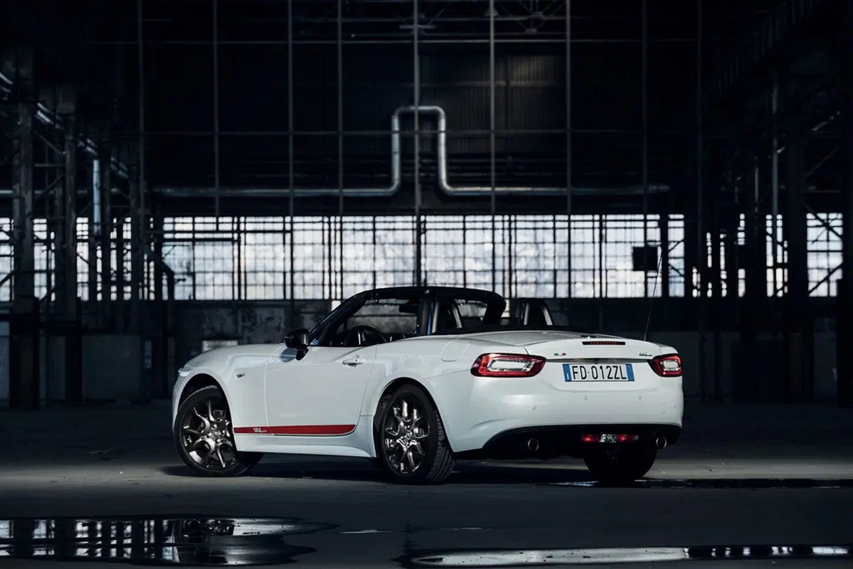 Fiat 124 Spider S-Design, il nuovo allestimento (11)
