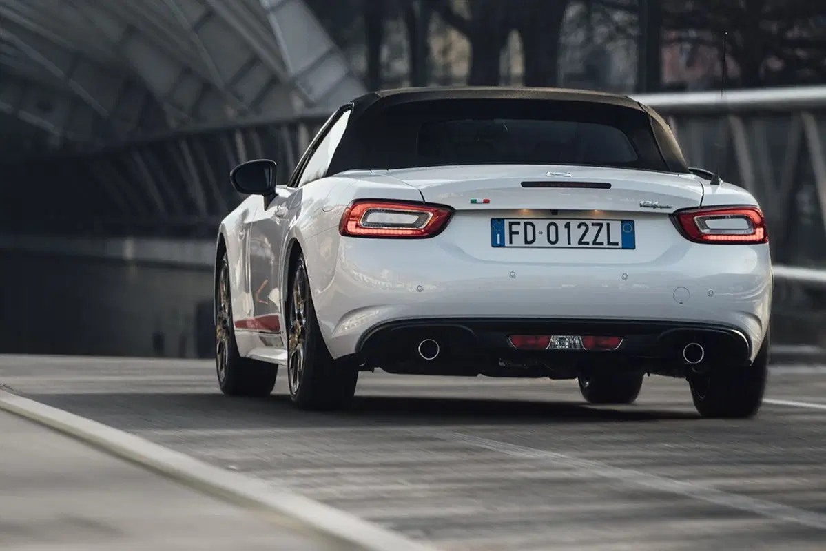 Fiat 124 Spider S-Design, il nuovo allestimento (13)