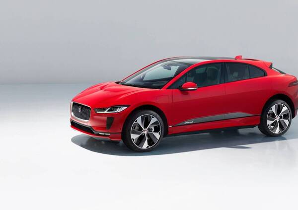 Jaguar I-Pace, le prime immagini in attesa di Ginevra