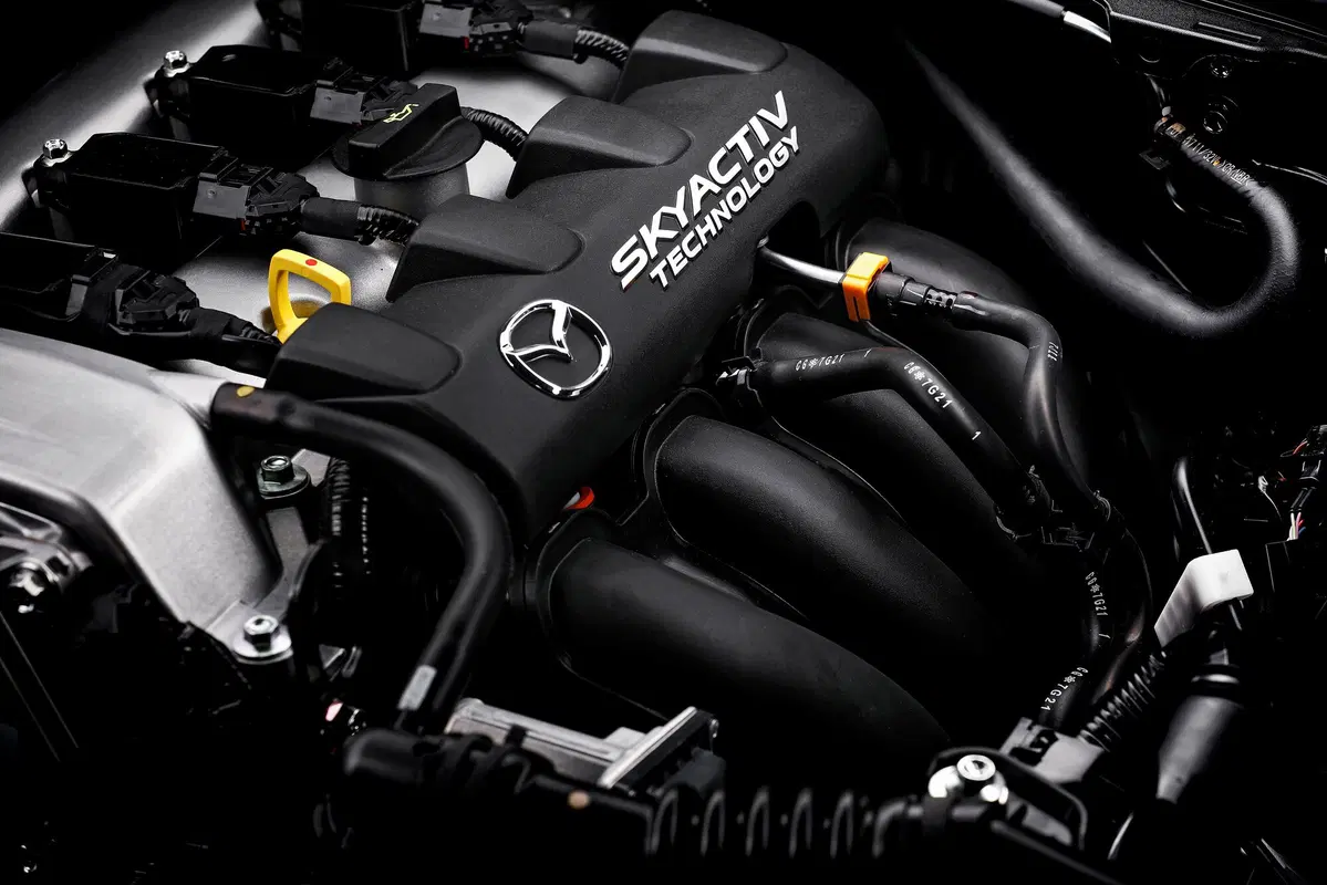 Mazda MX-5 Cherry Edition, 71 esemplari per la roadster speciale (5)