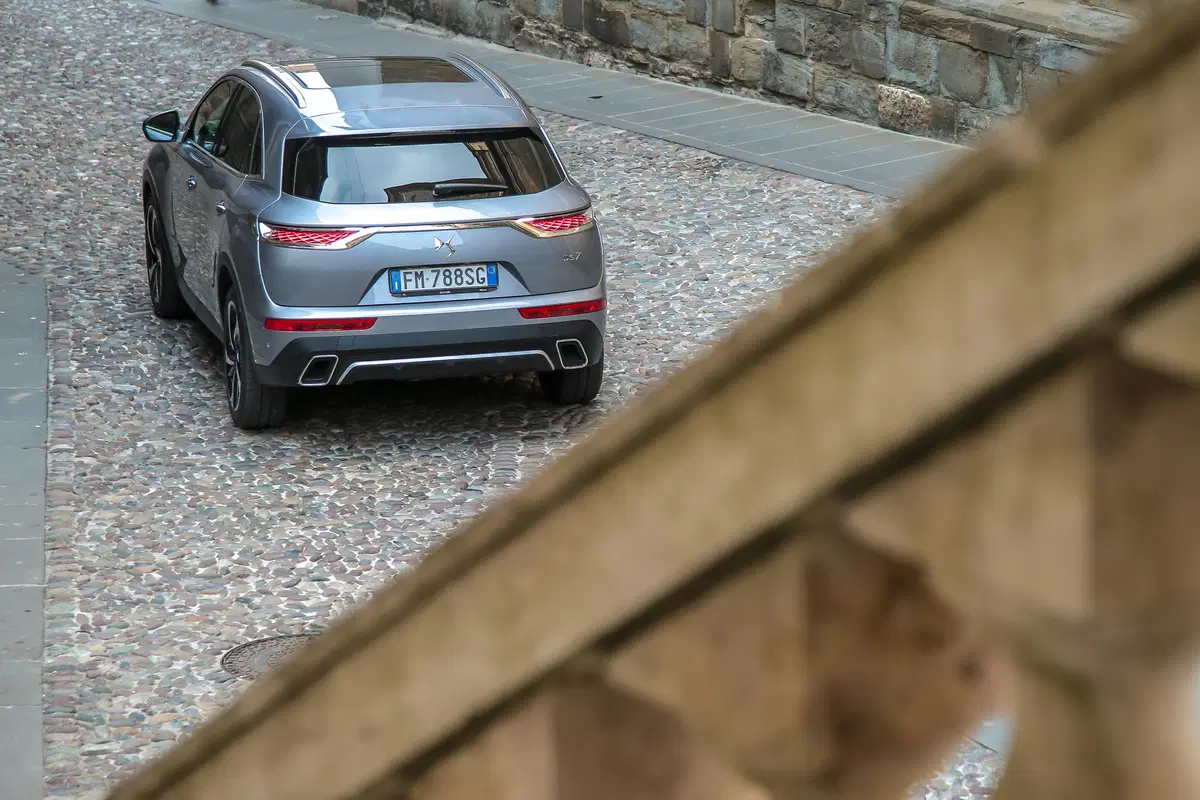 DS7 Crossback 2018 | tanto comfort e tecnologie per infastidire le tedesche  (16)