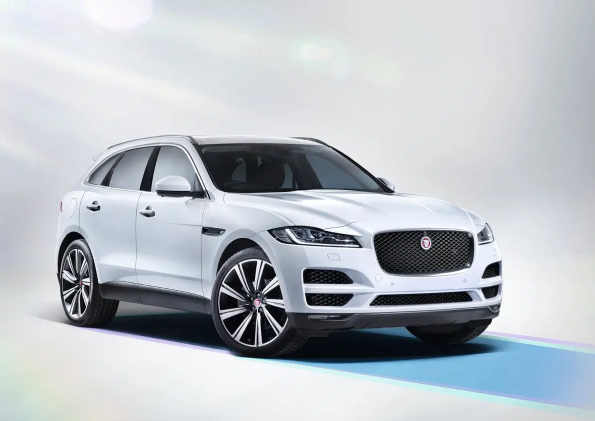 Jaguar F-Pace 3.0d i6 mhev R-Dynamic SE 90th Anniversary Edition awd 300cv auto (33)