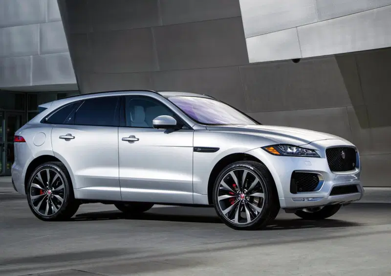 Jaguar F-Pace (38)