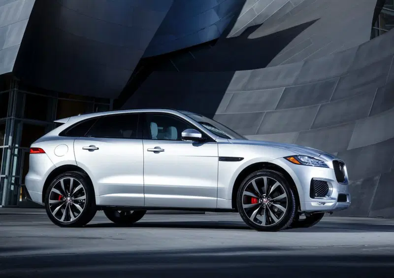 Jaguar F-Pace (42)