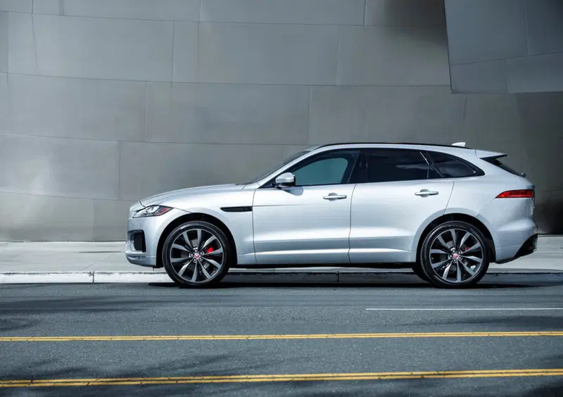 Jaguar F-Pace (34)
