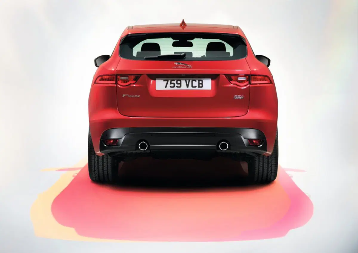 Jaguar F-Pace 3.0d i6 mhev R-Dynamic SE 90th Anniversary Edition awd 300cv auto (37)