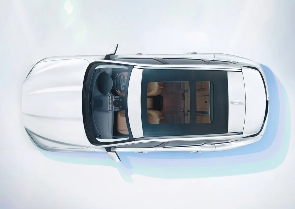 Jaguar F-Pace 3.0d i6 mhev R-Dynamic SE 90th Anniversary Edition awd 300cv auto (43)