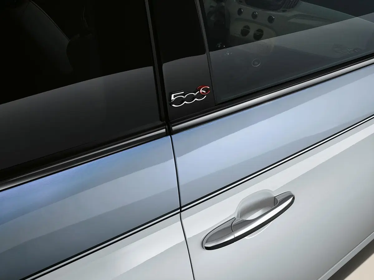 Fiat 500 Collezione al Salone di Ginevra 2018 (7)