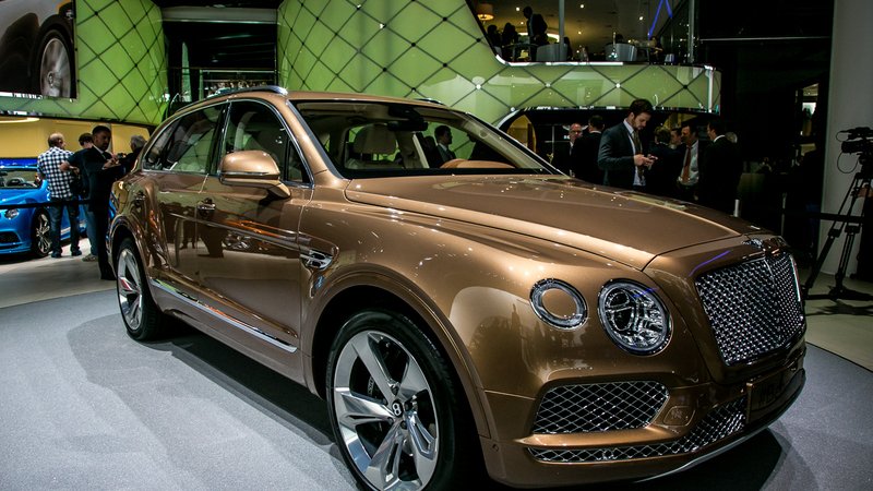 Bentley al Salone di Francoforte 2015