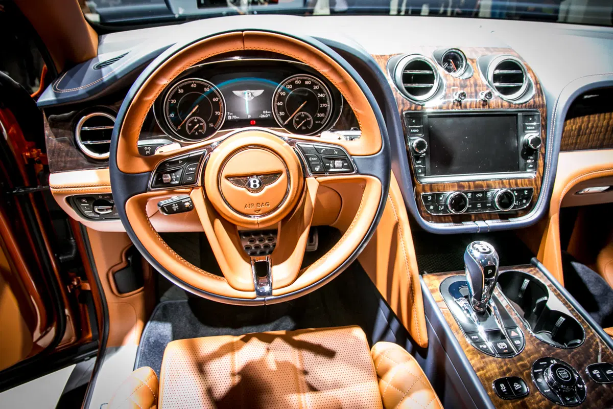 Bentley al Salone di Francoforte 2015 (7)