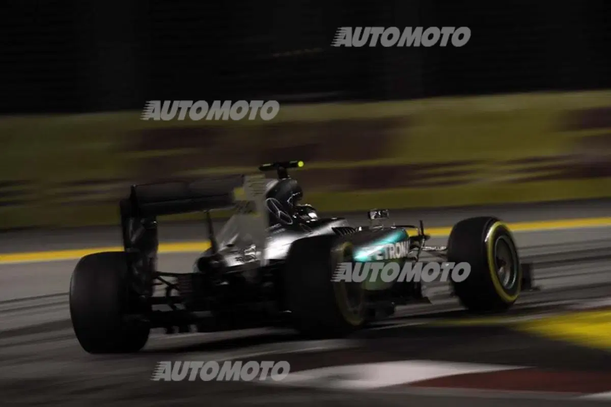 F1, Gp Singapore 2015: la gara più dura dell'anno per i piloti (28)