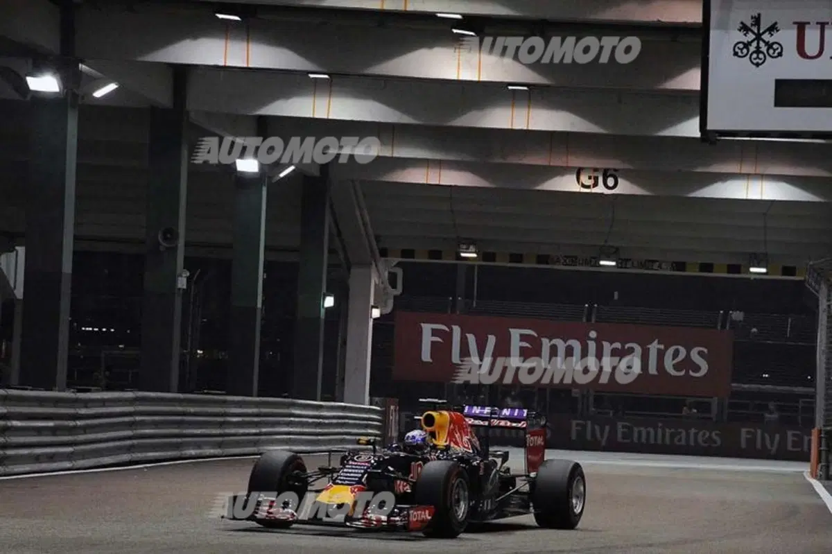 F1, Gp Singapore 2015: pole per Vettel