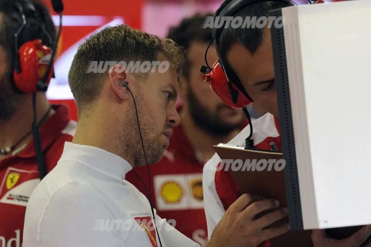 F1, Gp Singapore 2015: pole per Vettel (7)