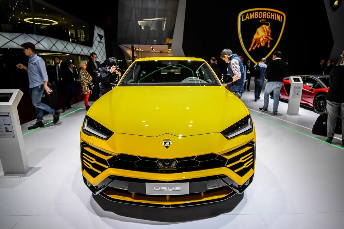 Lamborghini al Salone di Ginevra 2018 [video] (5)