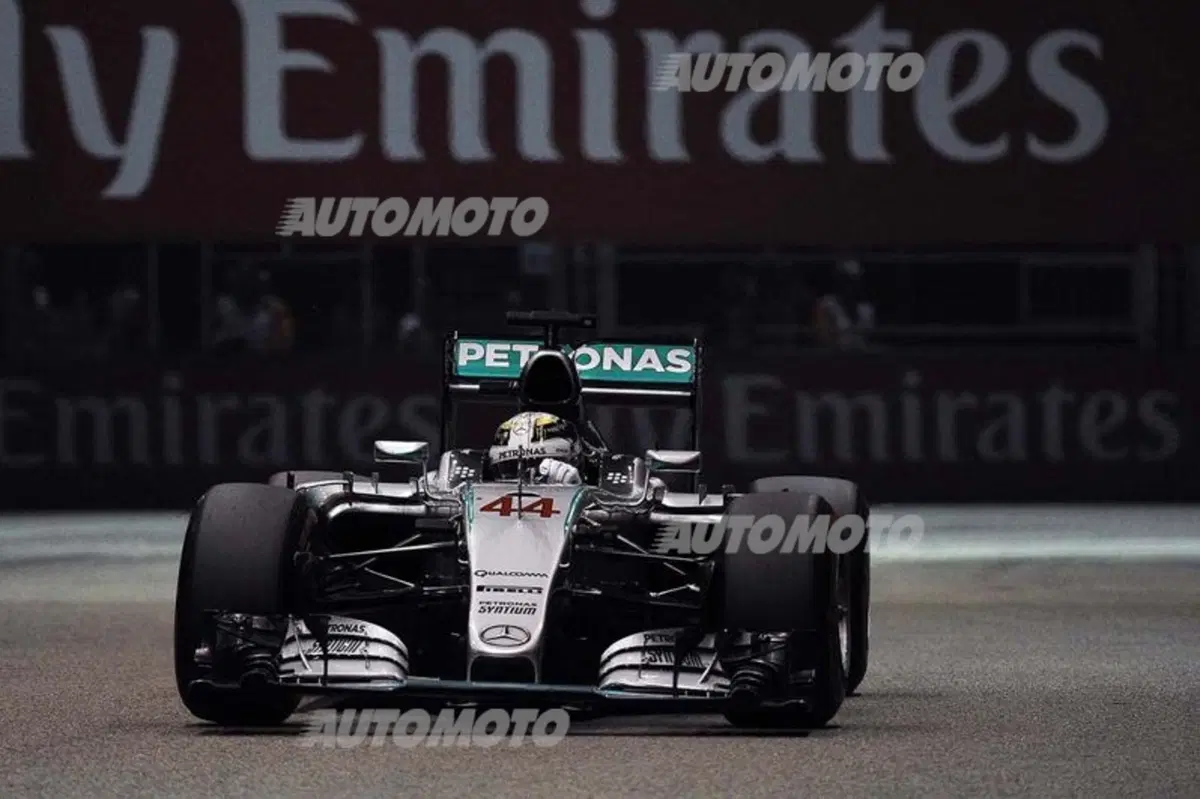 F1, Gp Singapore 2015: pole per Vettel (14)