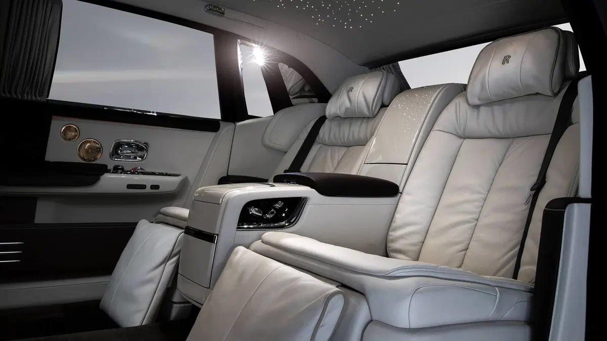 Rolls-Royce Phantom, tre bespoke al Salone di Ginevra 2018 (12)
