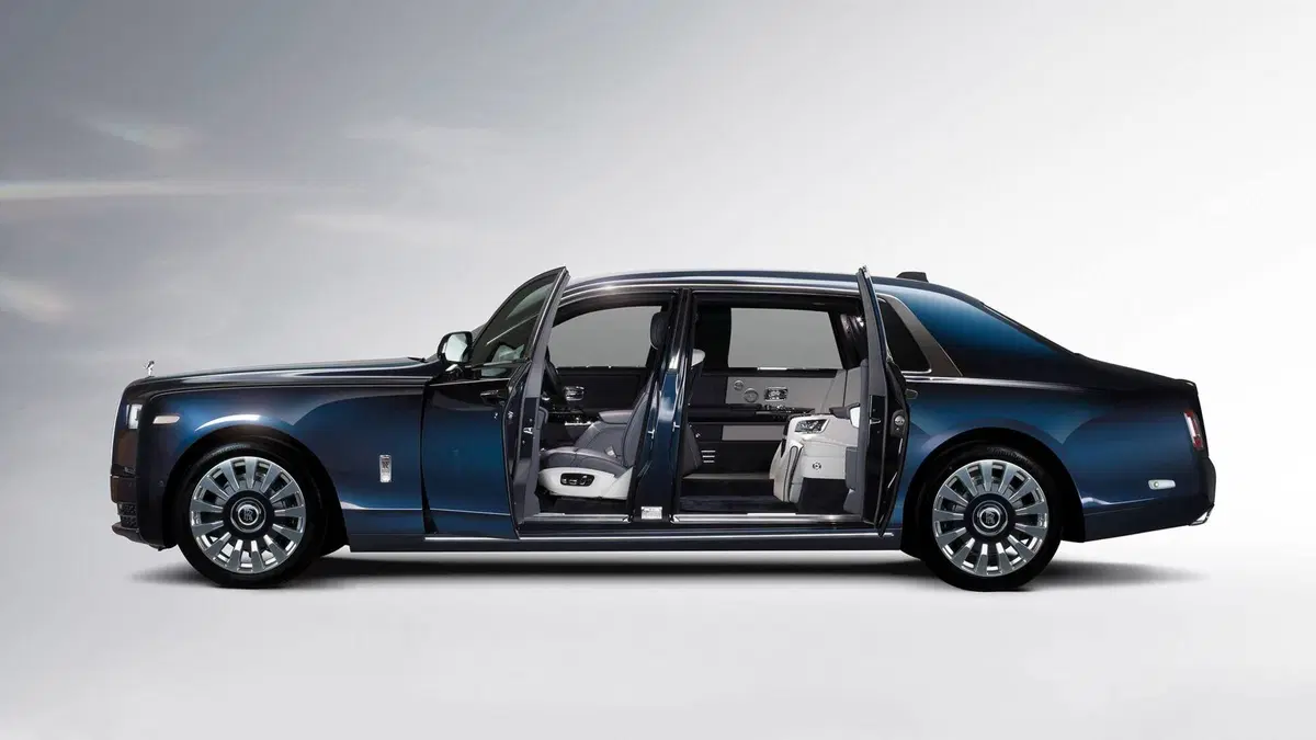 Rolls-Royce Phantom, tre bespoke al Salone di Ginevra 2018 (14)