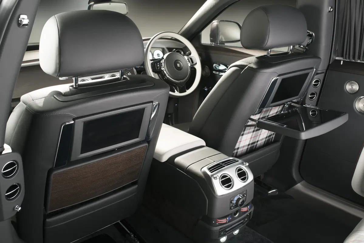 Rolls-Royce Phantom, tre bespoke al Salone di Ginevra 2018 (16)