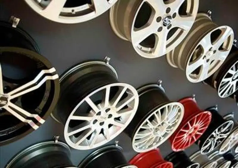 Light tuning: cerchi maggiorati, come essere in regola?