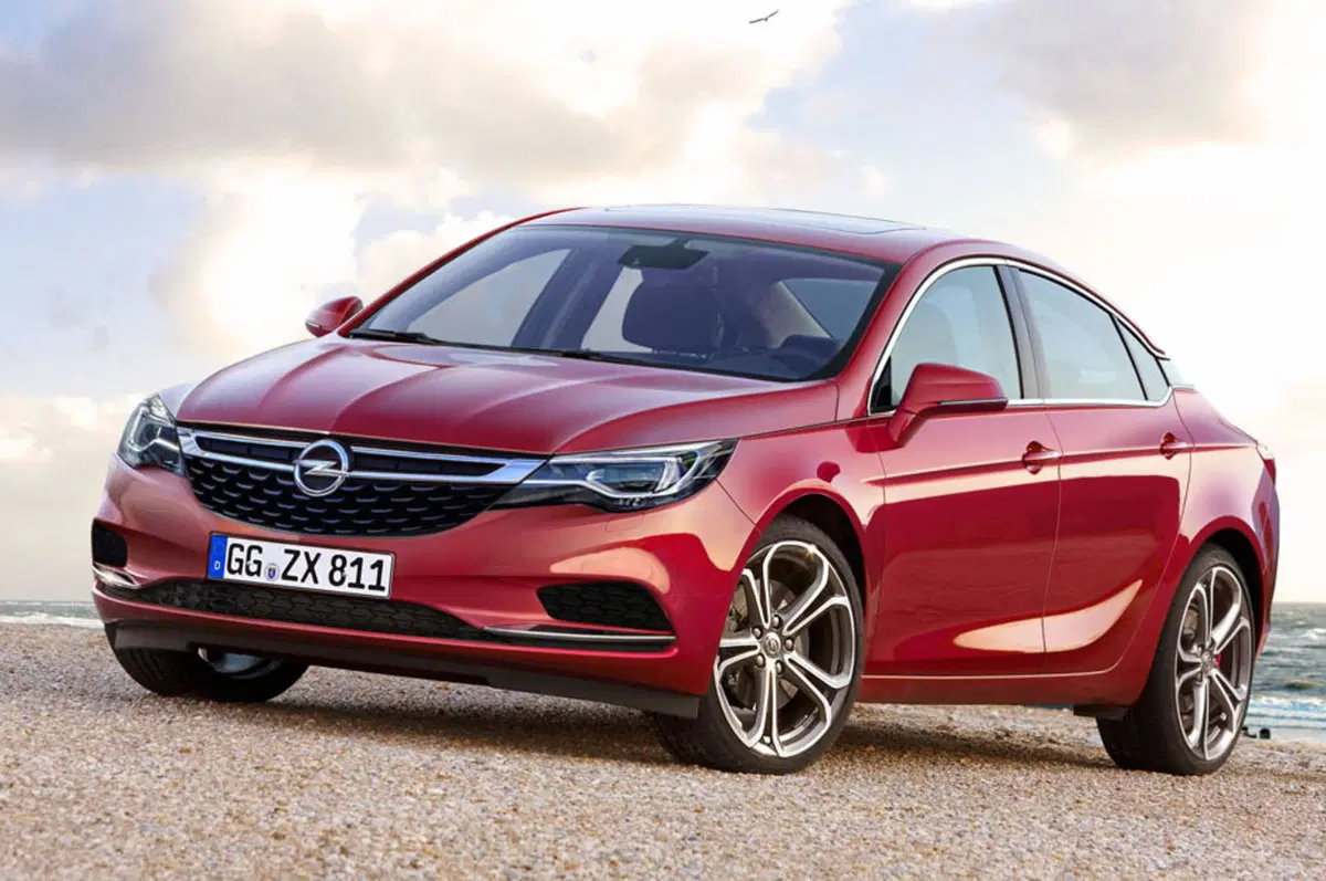 Nuova Opel Insignia: nel rendering, chiara ispirazione alla “Monza” (2)