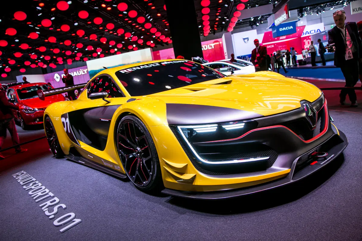 Brunet: «Renault-Mercedes anche nel top gamma? Perché no?»