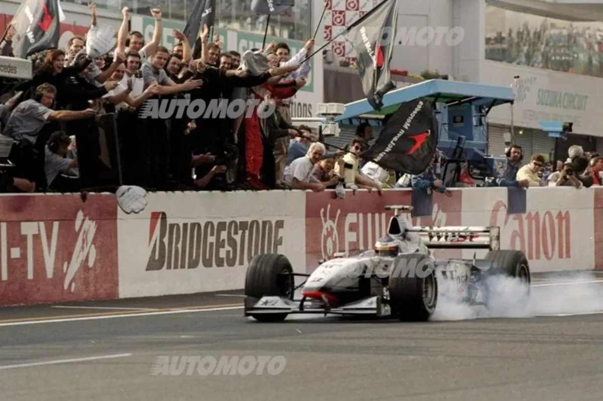 Mika Hakkinen, la storia: il pilota dalle due vite che riuscì a battere Schumi (3)