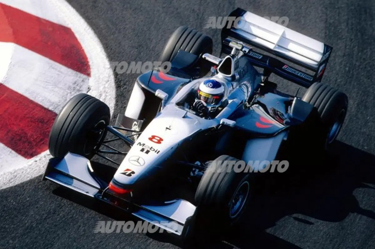 Mika Hakkinen, la storia: il pilota dalle due vite che riuscì a battere Schumi (5)