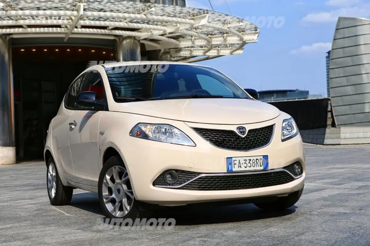 Lancia Ypsilon restyling (14)