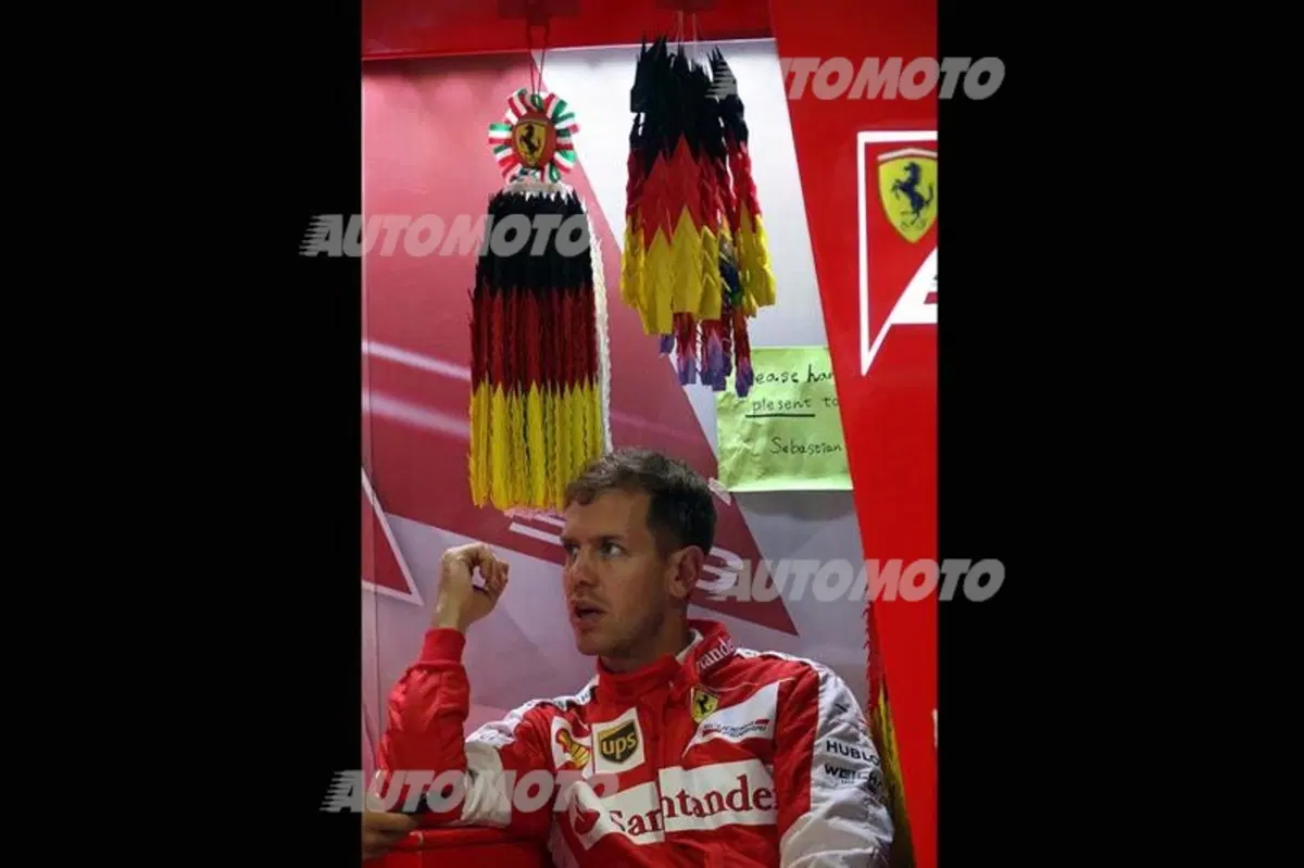 F1, Gp Giappone 2015, FP3: Rosberg davanti a tutti (12)