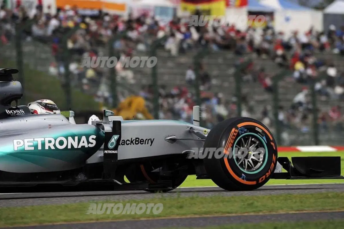 F1, Gp Giappone 2015: pole per Rosberg. Vettel quarto (25)