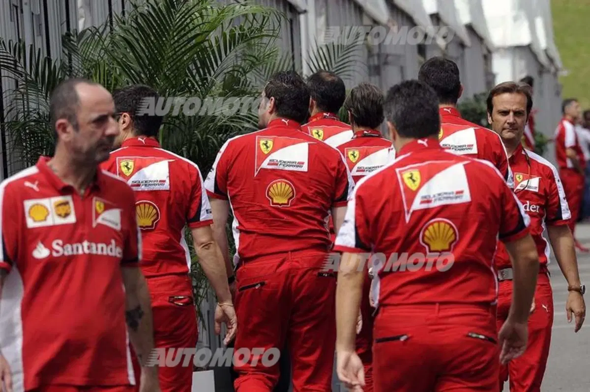 F1, Gp Giappone 2015: pole per Rosberg. Vettel quarto (26)