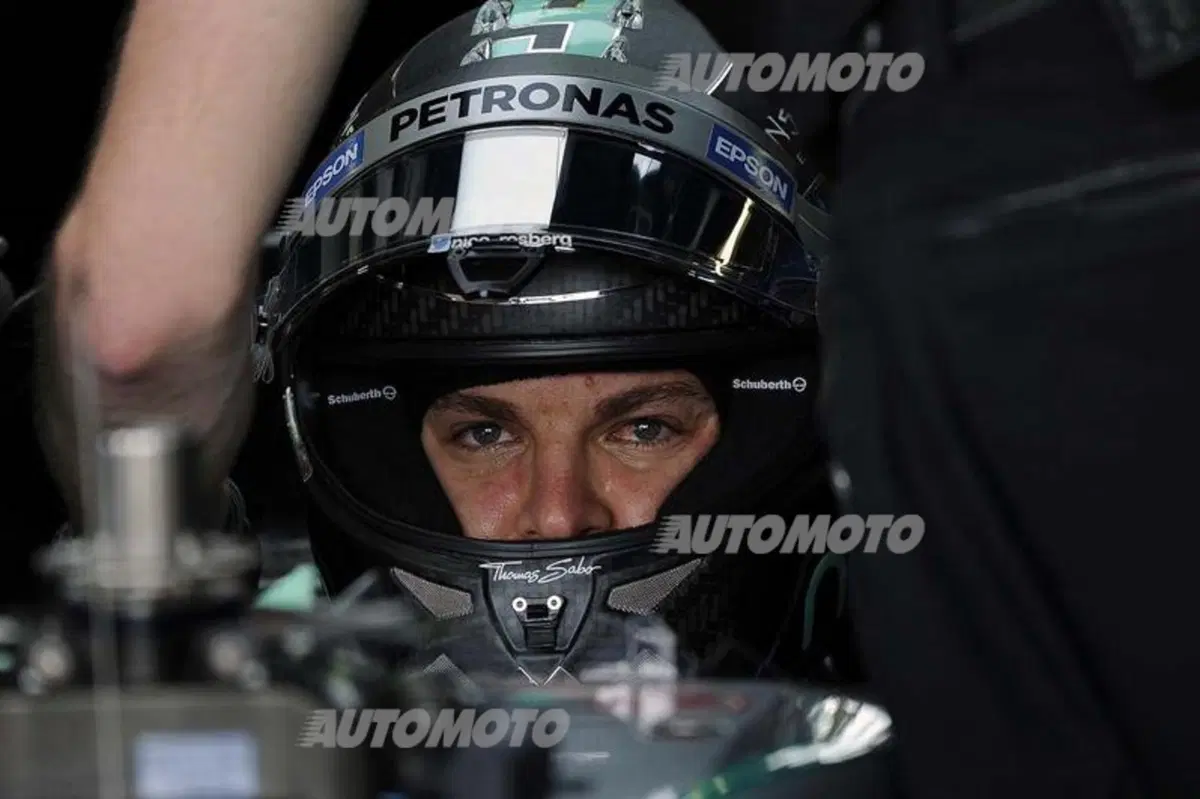 F1, Gp Giappone 2015: pole per Rosberg. Vettel quarto (28)