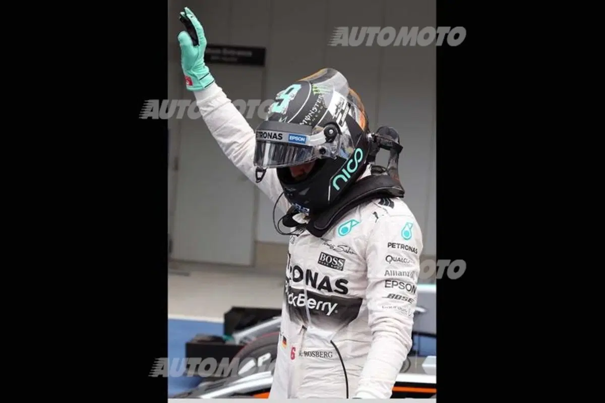 F1, Gp Giappone 2015: pole per Rosberg. Vettel quarto (47)