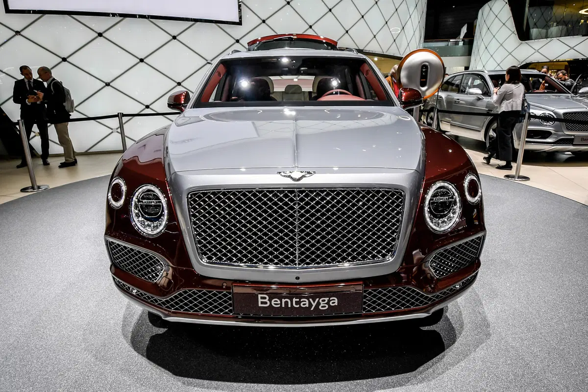 Bentley al Salone di Ginevra 2018 [Video] (4)