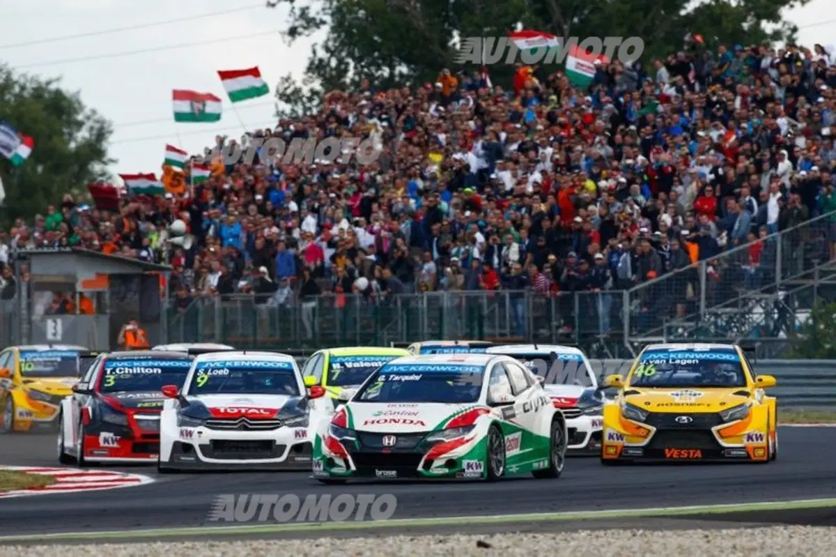 WTCC 2015, qualifiche Cina: pole per López (7)