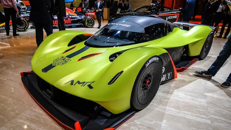Aston Martin Valkyrie AMR Pro al Salone di Ginevra 2018 [Video]