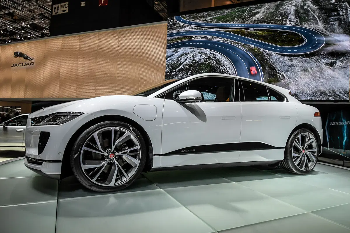 Jaguar al Salone di Ginevra 2018 (8)