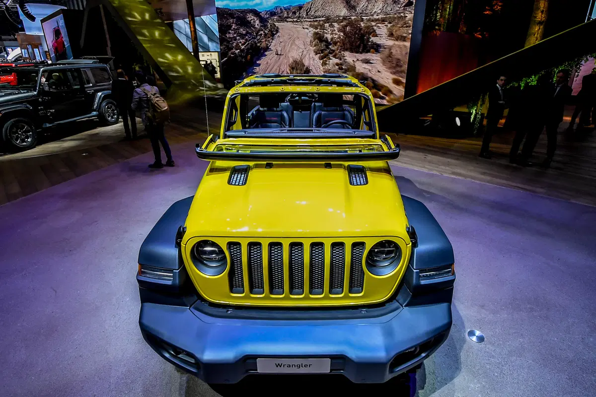 Jeep Grand Cherokee Trackhawk, il super SUV da 700 CV debutta al Salone di Ginevra 2018 (37)