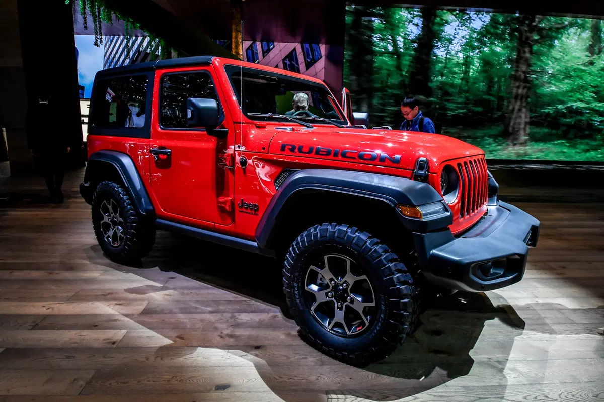 Jeep Grand Cherokee Trackhawk, il super SUV da 700 CV debutta al Salone di Ginevra 2018 (43)